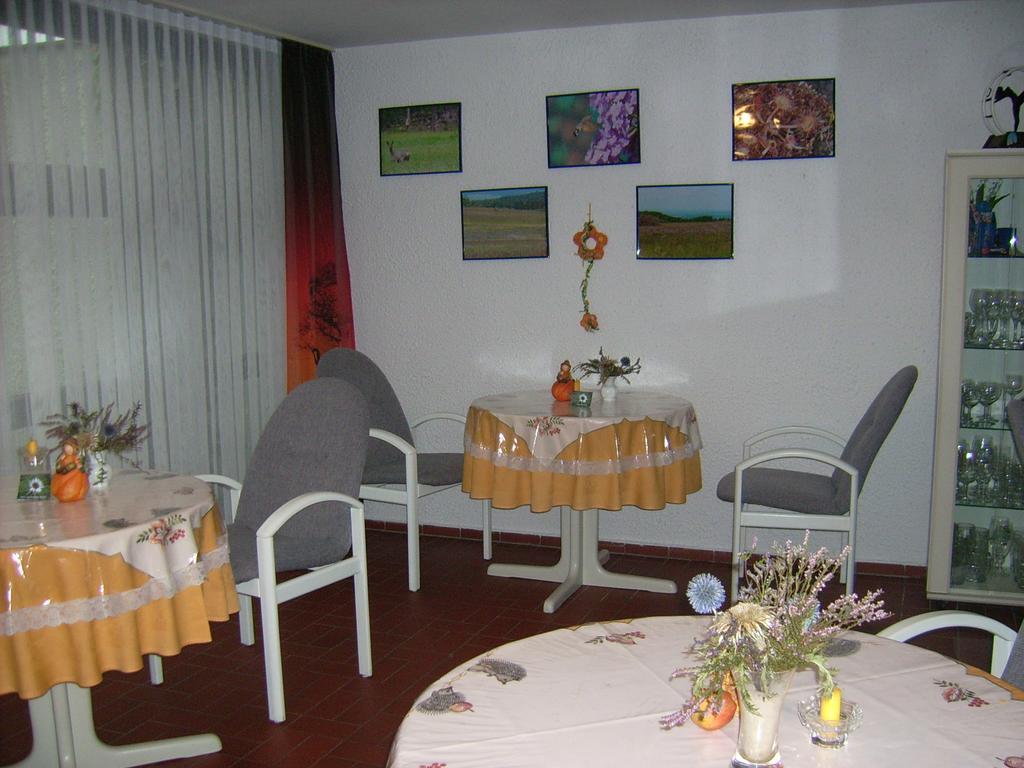 Gaestehaus Hochrhoenblick Schonau an der Brend Room photo