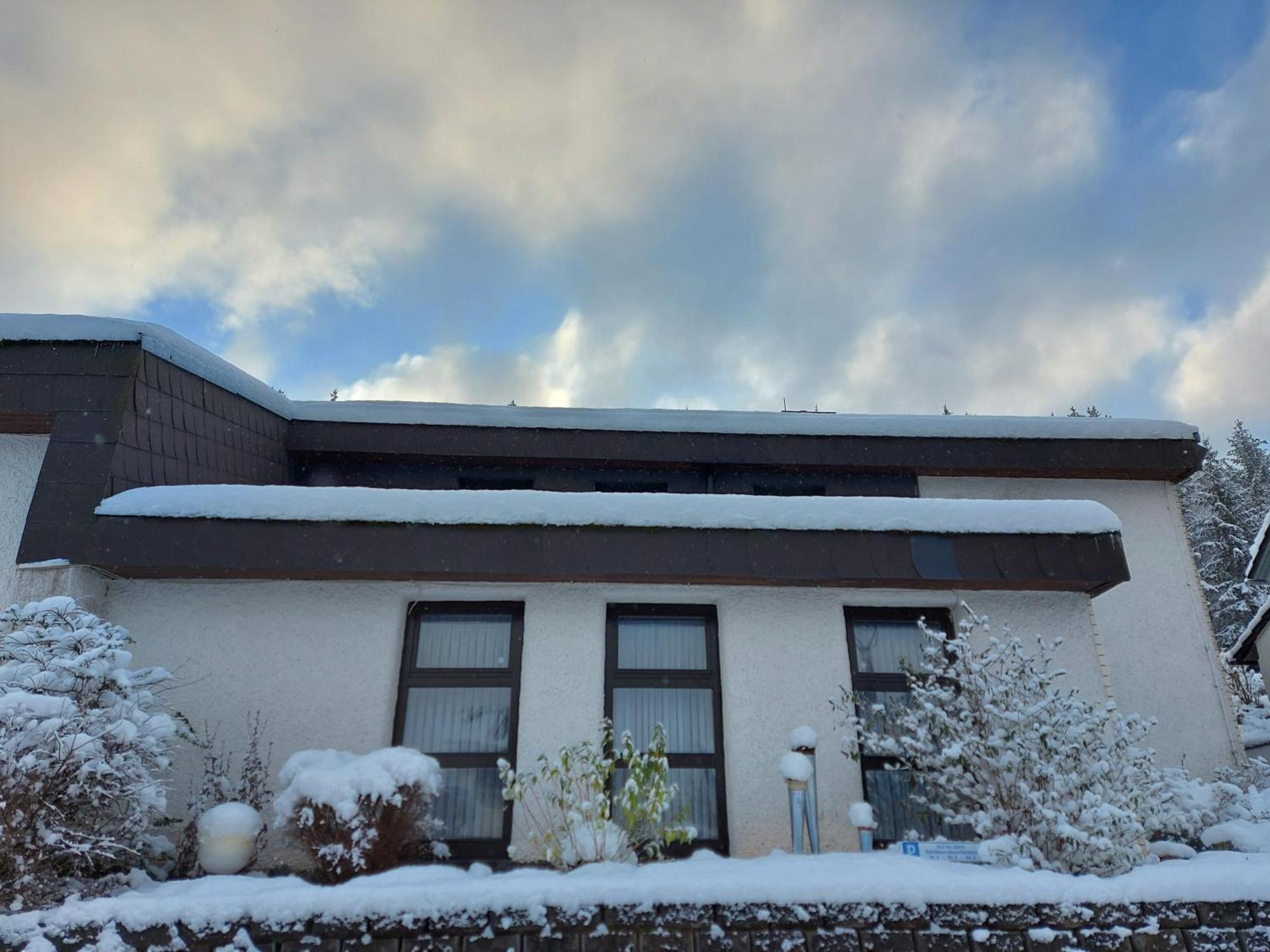 Gaestehaus Hochrhoenblick Schonau an der Brend Exterior photo