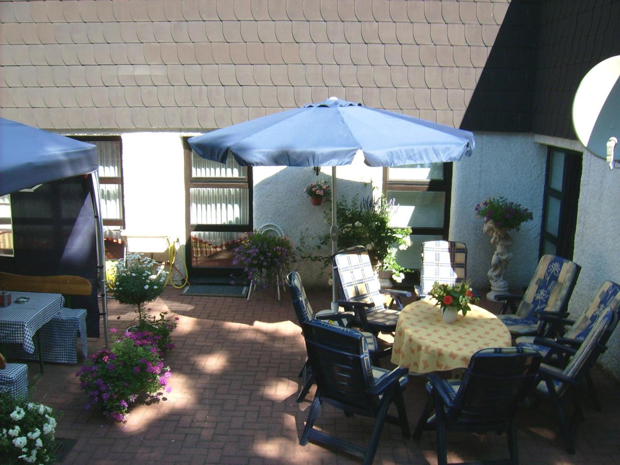 Gaestehaus Hochrhoenblick Schonau an der Brend Exterior photo